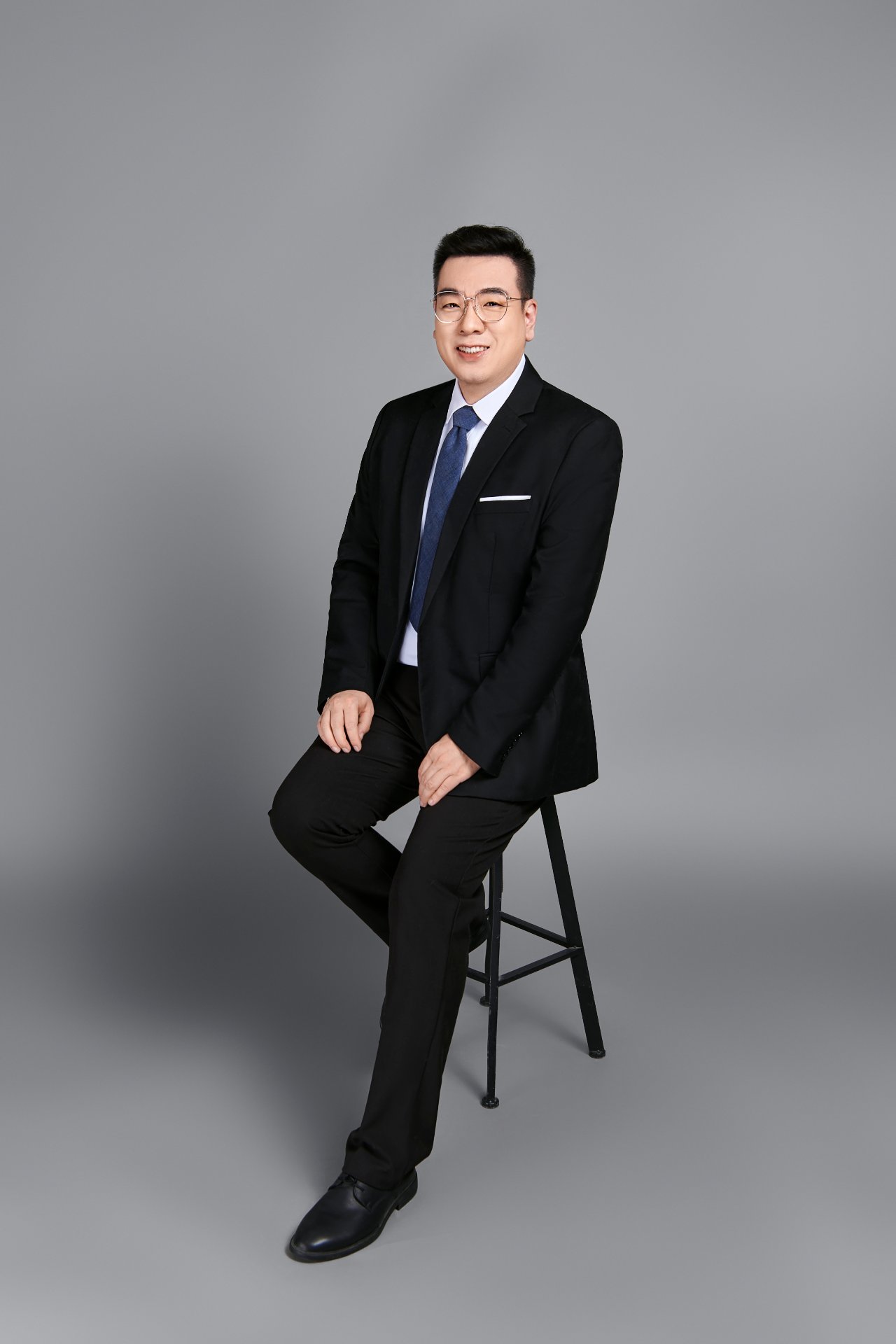 马明鹿 律师